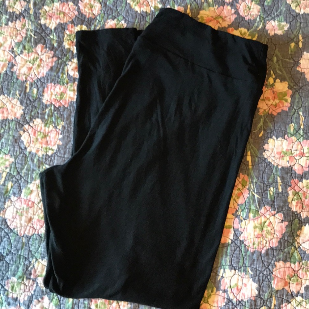 TC2 BLACK LuLaRoe Leggings